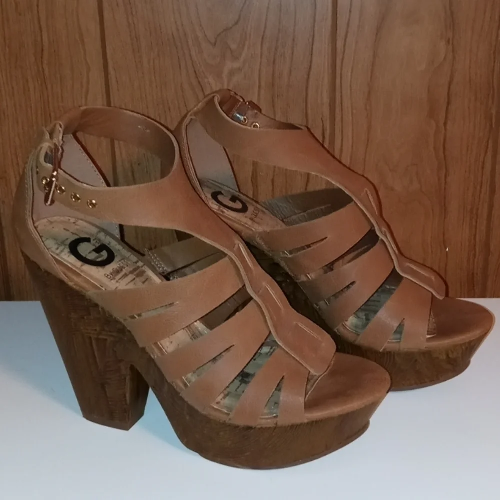 Guess platform sandal tan 8 with a 5